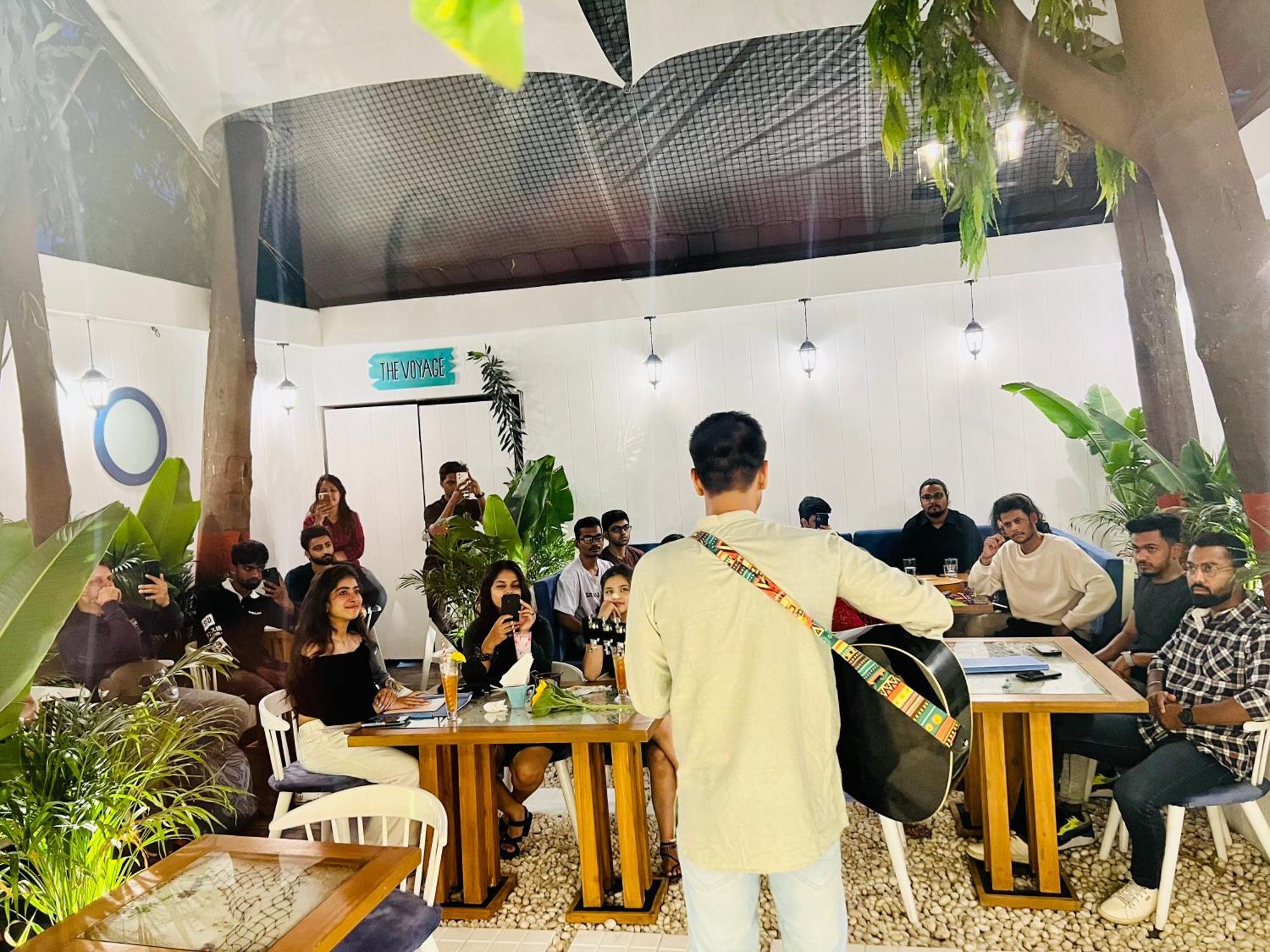 The Voyage - Cafe Hostel Cowork 푸네 외부 사진