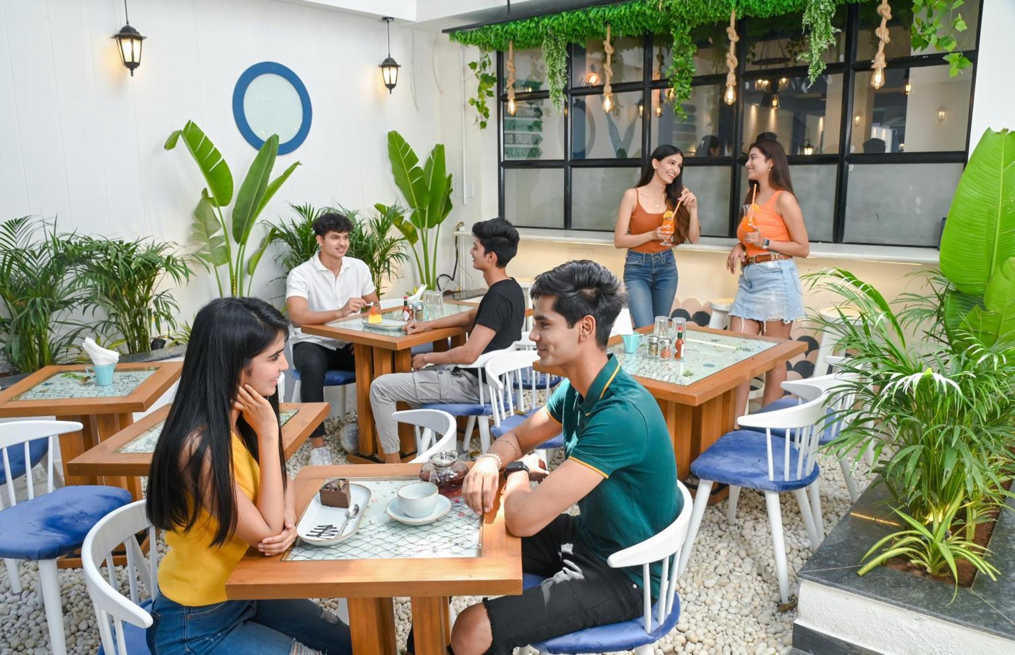 The Voyage - Cafe Hostel Cowork 푸네 외부 사진
